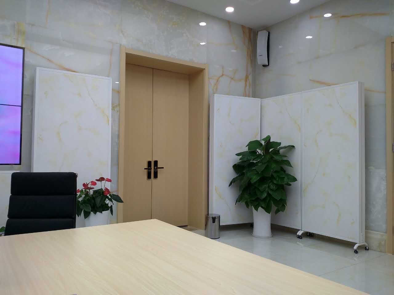 https://oss.soundbox-pod.com/markdown/meeting-room-acoustic-panel_1767772260352.jpg